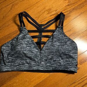 Victorias Secret VSX Size Medium black razor back sports bra NWOT